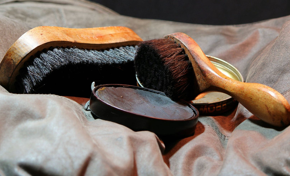  Comment nettoyer ses brosses à cirage ?