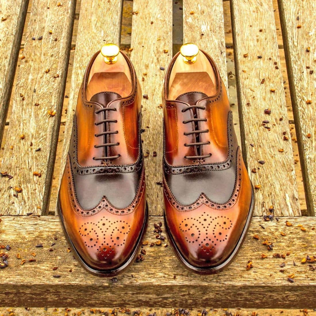 Richelieu fleuri en cuir patiné marron et cognac – vue 4