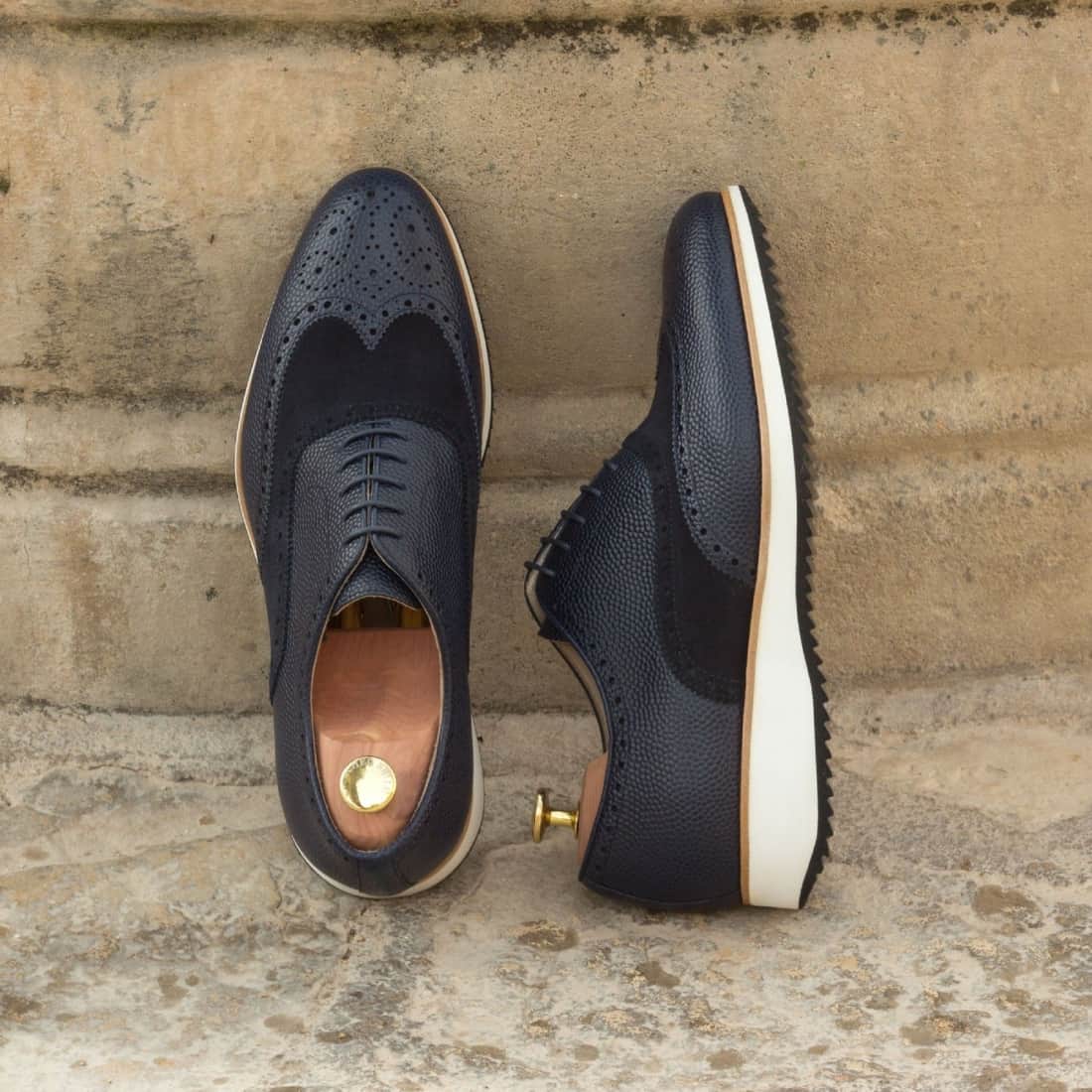 Richelieu fleuri en cuir et daim bleu marine - Semelles sport – vue 4