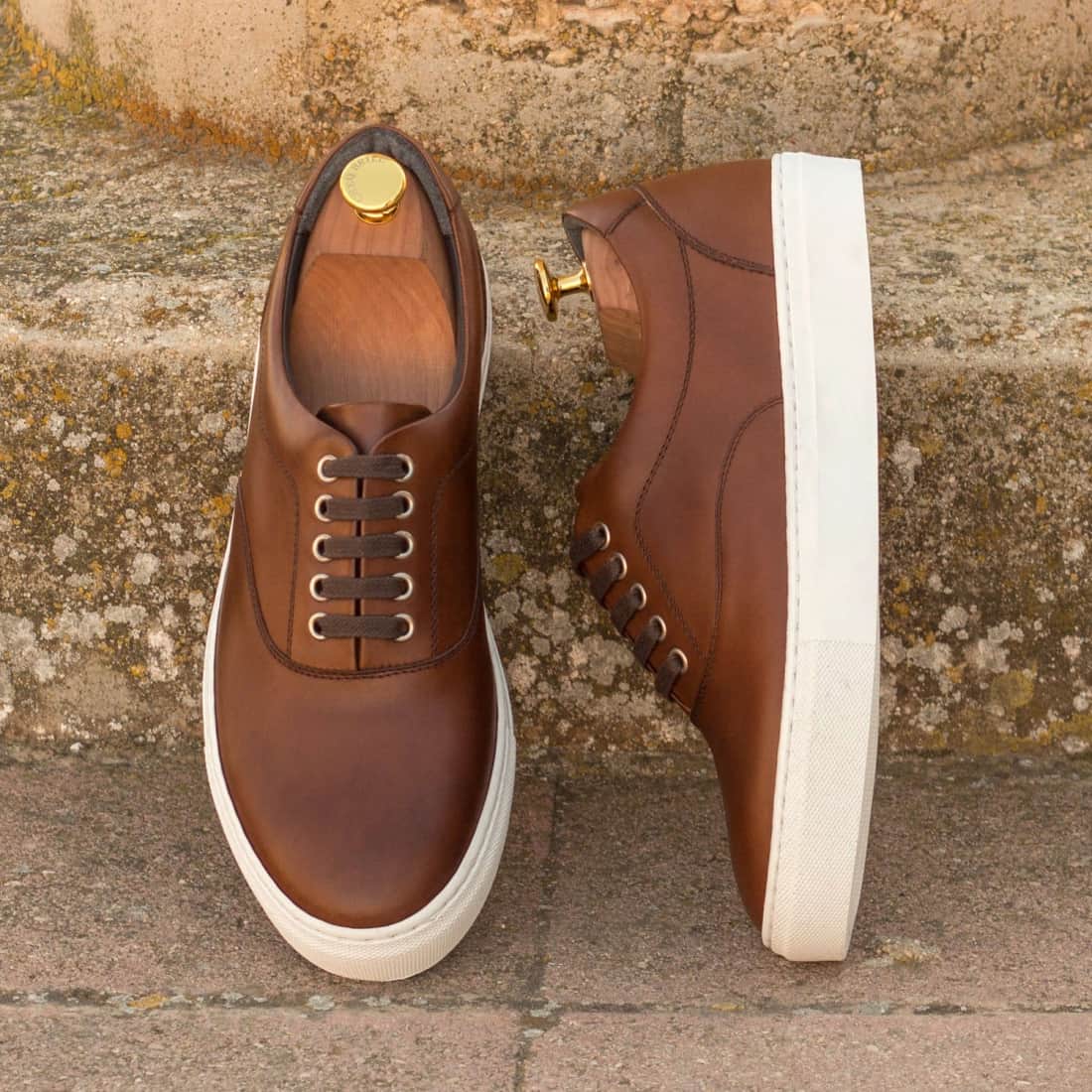 Sneakers Spinner en cuir marron moyen - Semelles Blanches – vue 5