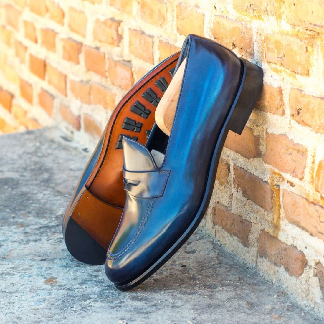 Mocassins Penny à bandeau en cuir patiné bleu – vue 4