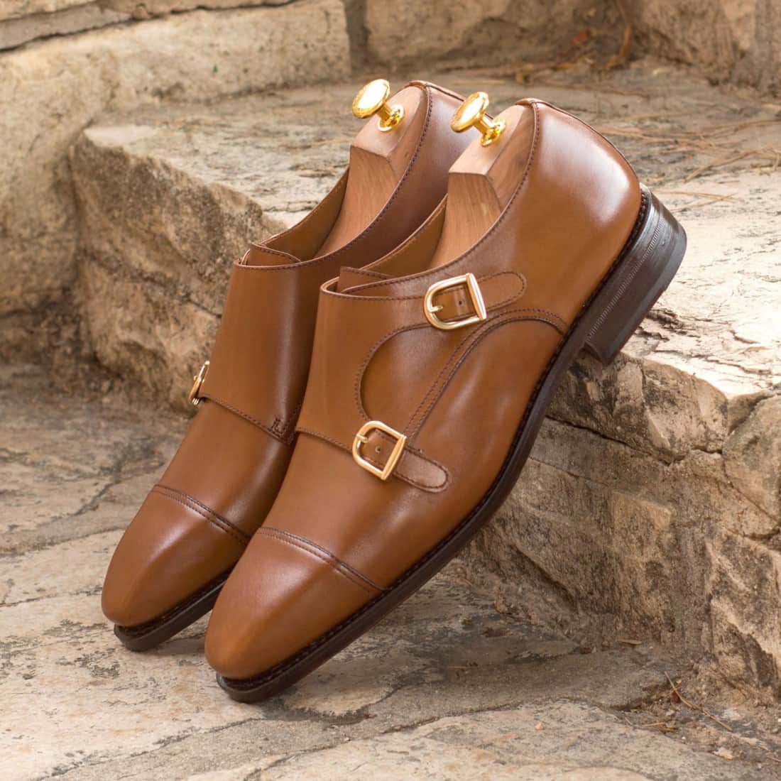 Chaussure double boucle en cuir marron clair – vue 4