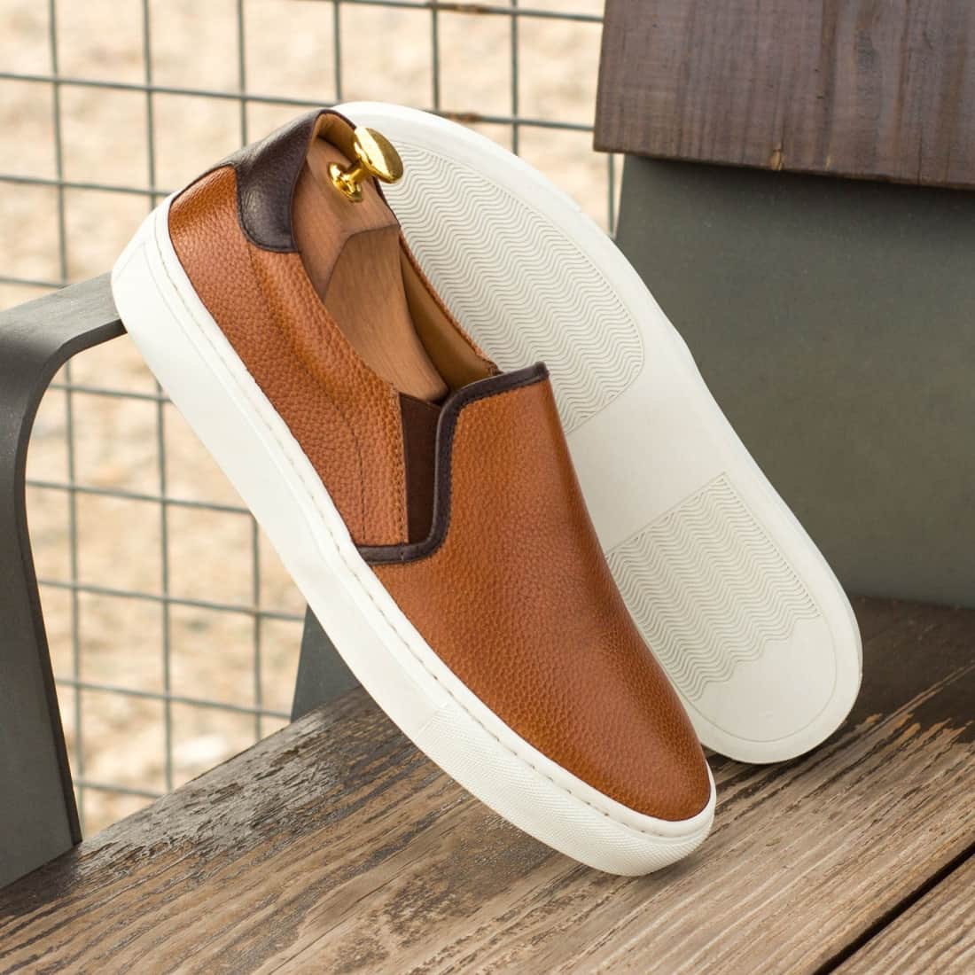 Sneakers Slip On en cuir grainé marron clair - Semelles Blanches – vue 5