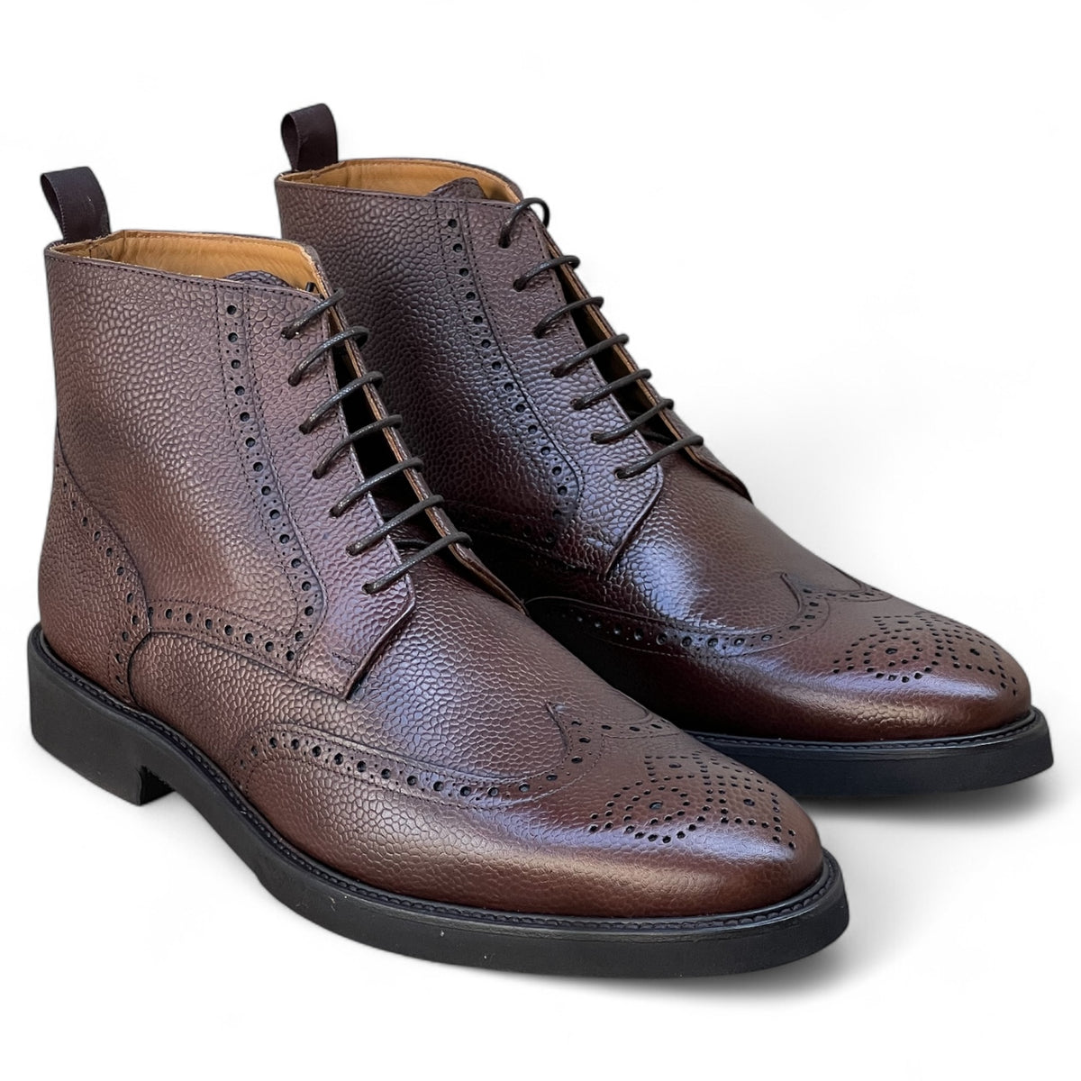 Alpes - Bottines en cuir grainé marron semelles caoutchouc