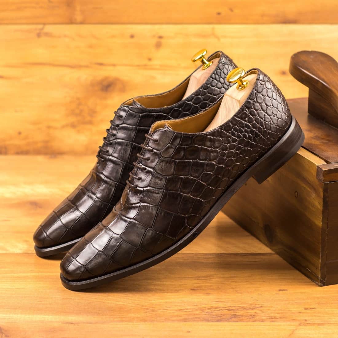 One Cut en cuir croco marron foncé – vue 4