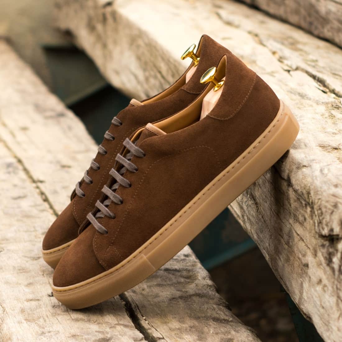 Sneakers Jersey en daim marron - Semelles Caramel – vue 3