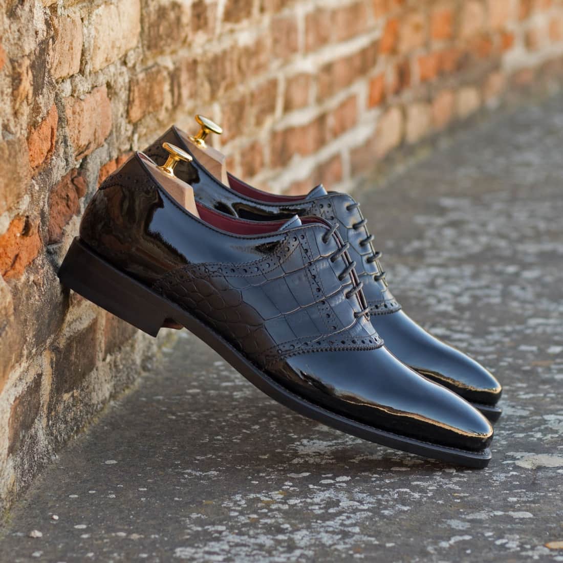 Richelieu Saddle en cuir vernis et croco noir – vue 4