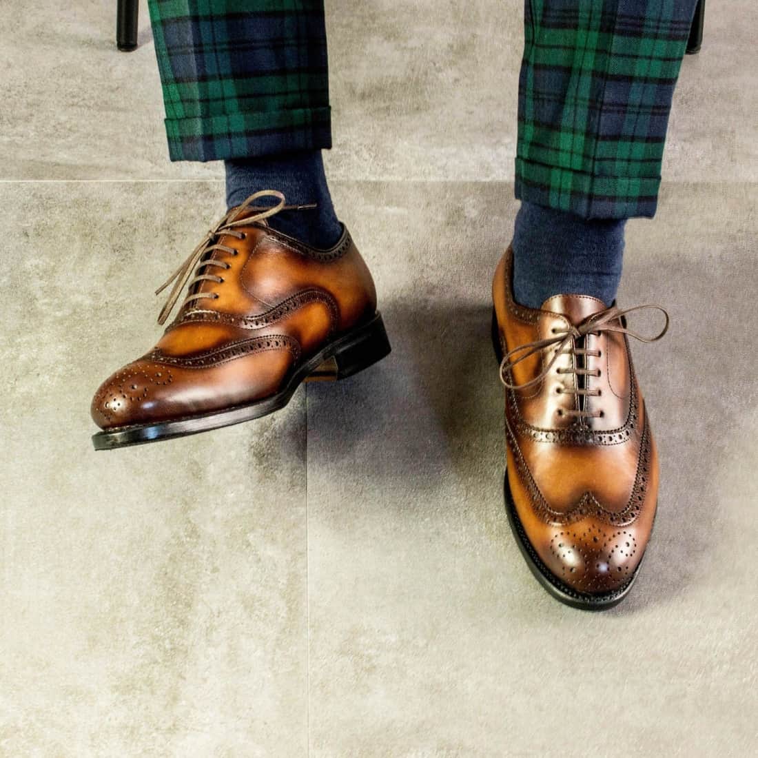 Richelieu fleuri en cuir patiné gold – vue 4