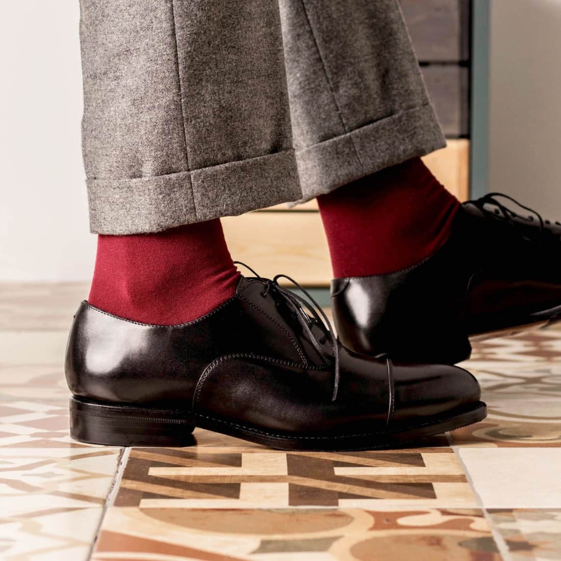 Richelieu bout droit en cuir noir (forme ronde) – vue 5