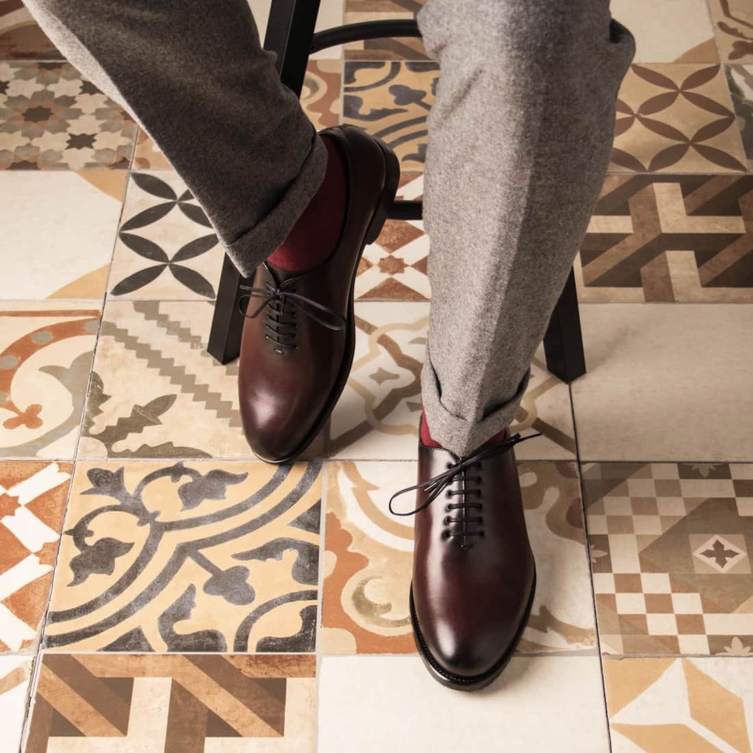 One Cut en cuir bordeaux – vue 4