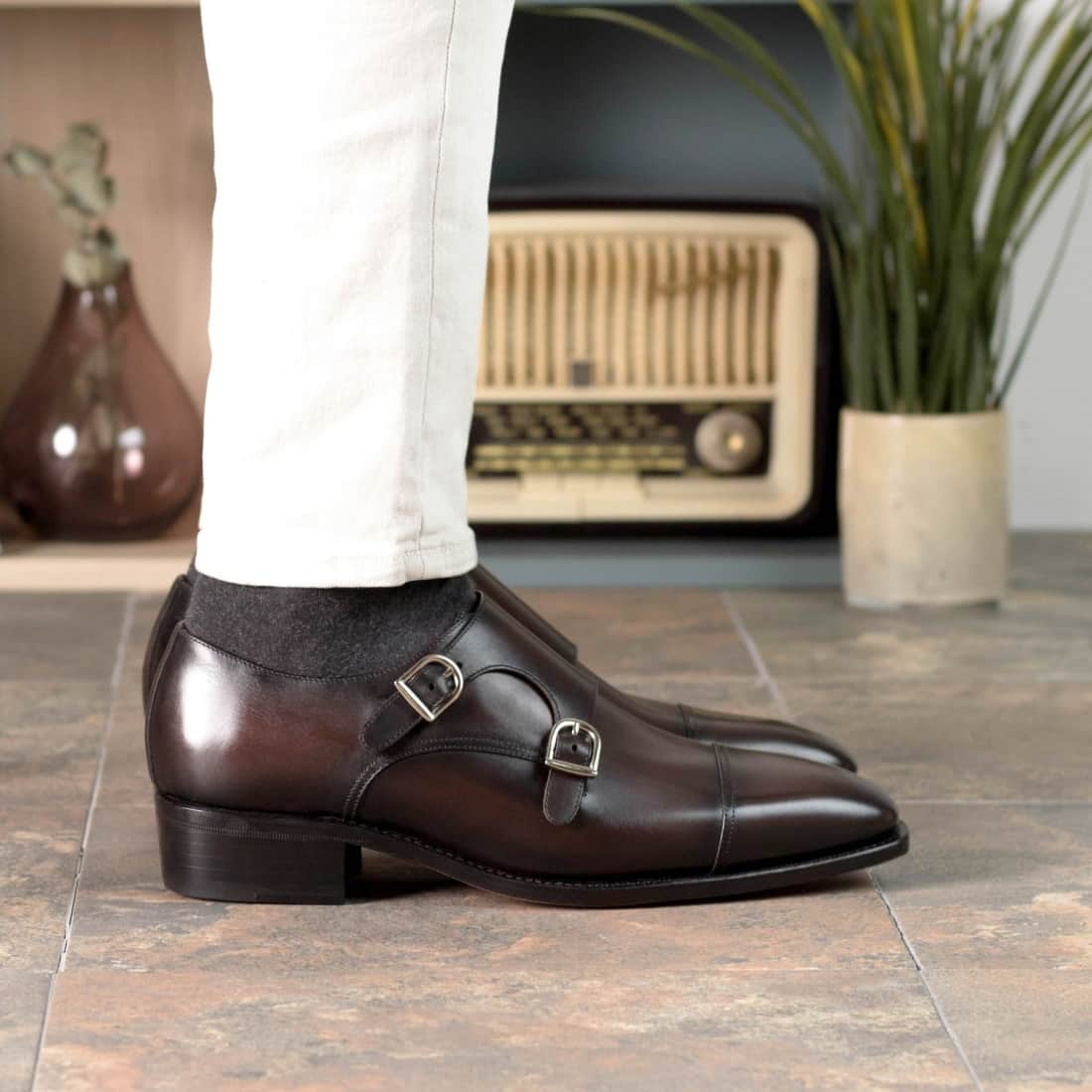Chaussure double boucle en cuir marron foncé – vue 6