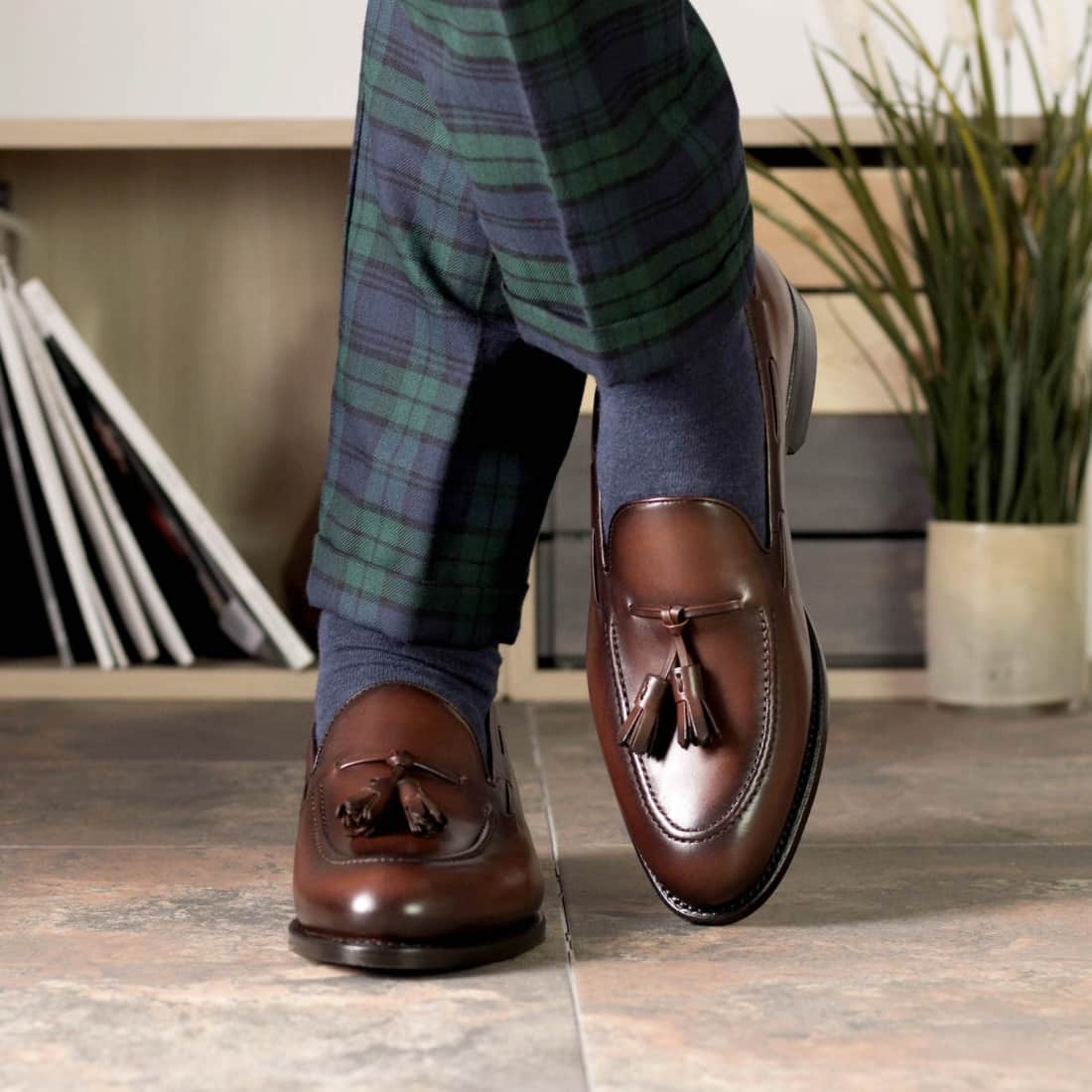 Mocassin à glands en cuir marron – vue 4