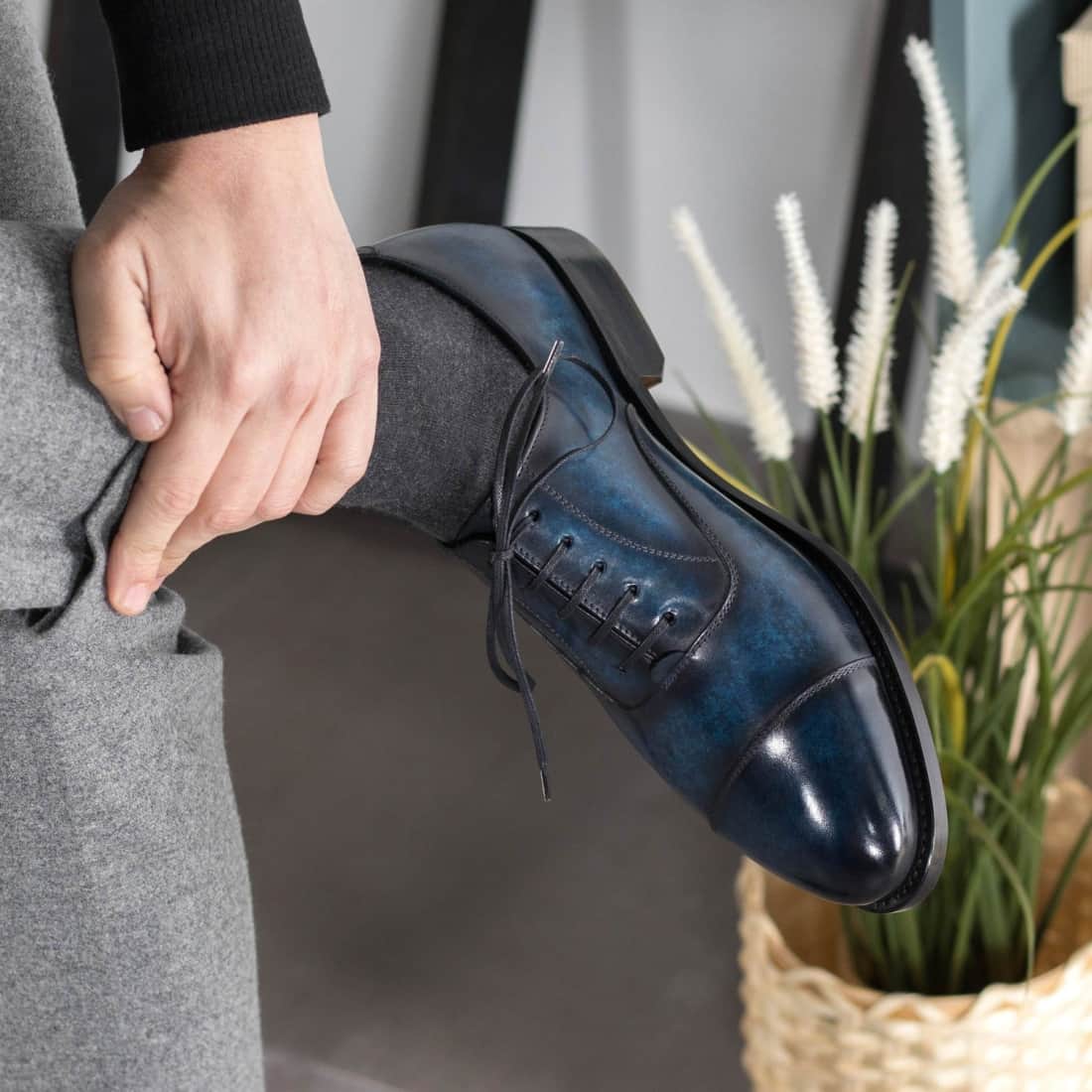 Richelieu bout droit en cuir patiné bleu – vue 4