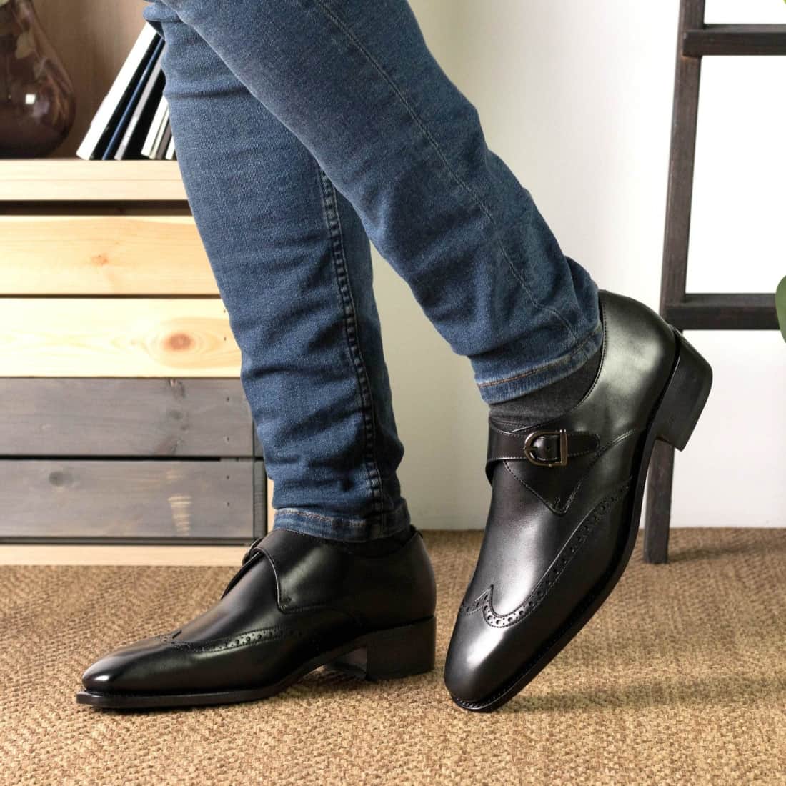 Chaussure à boucle bout fleuri en cuir noir – vue 6