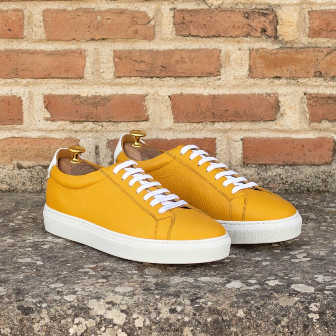 Sneakers Jersey en cuir grainé jaune - Semelles Blanches – vue 5