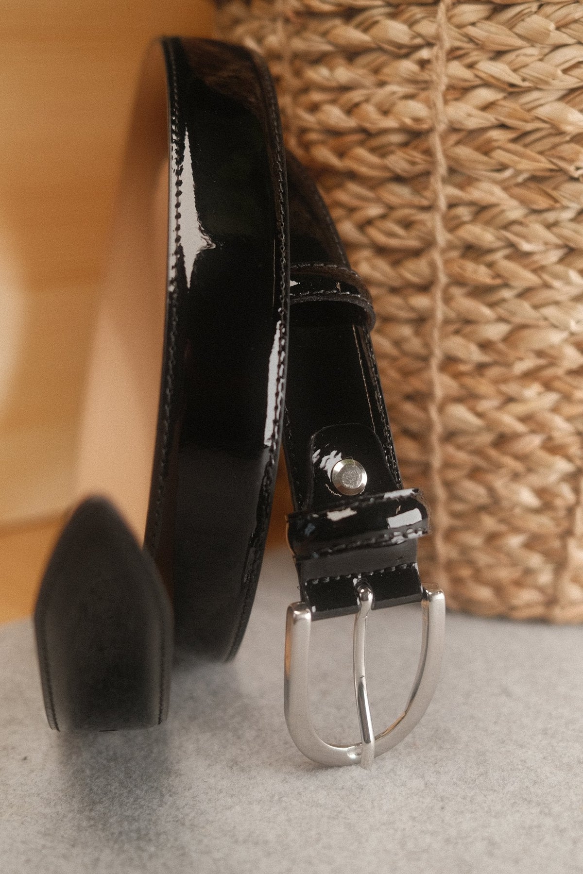 Ceinture femme cuir vernis noir boucle ronde fine 30 mm – vue 2