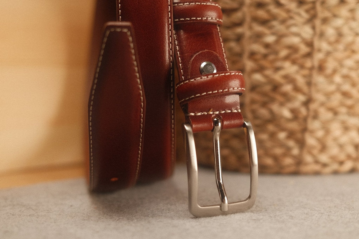 Ceinture en cuir cognac – surpiqûre écru, 30 mm – vue 2