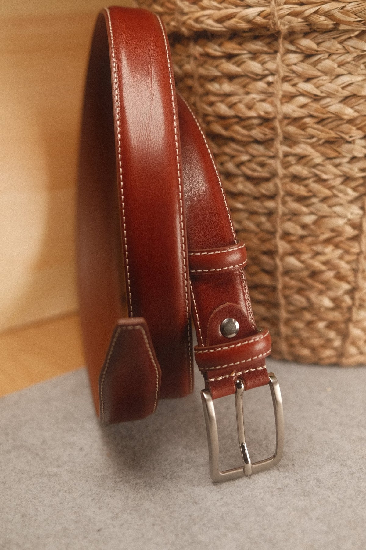Ceinture en cuir cognac – surpiqûre écru, 30 mm – vue 3