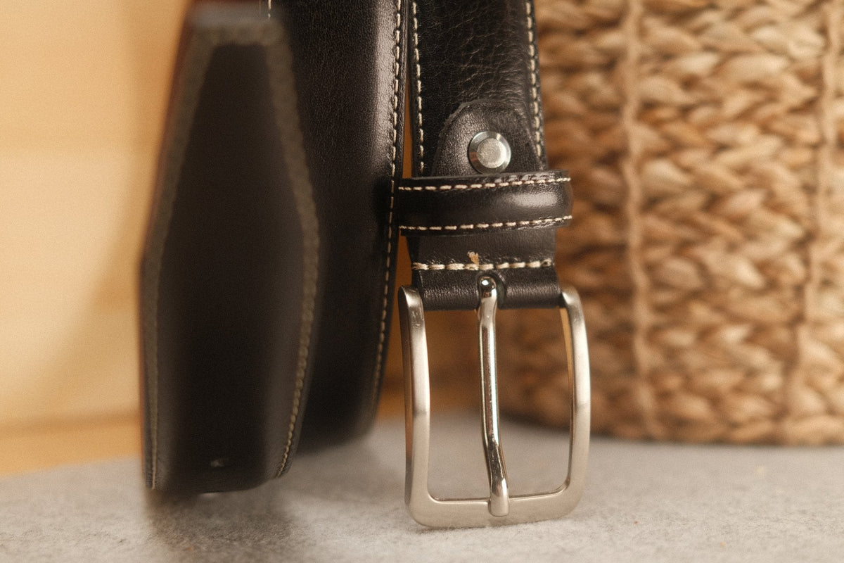 Ceinture en cuir noir – surpiqûre écru, 30 mm – vue 2