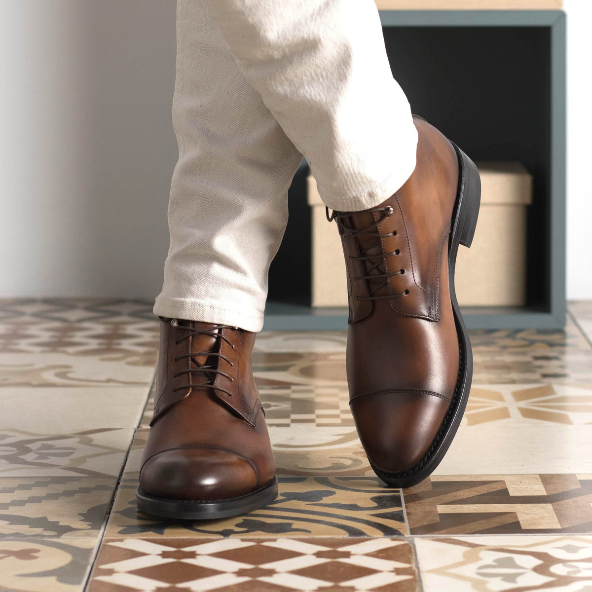 Bottines Bout Droit en cuir marron - Semelles Dainite® – vue 5