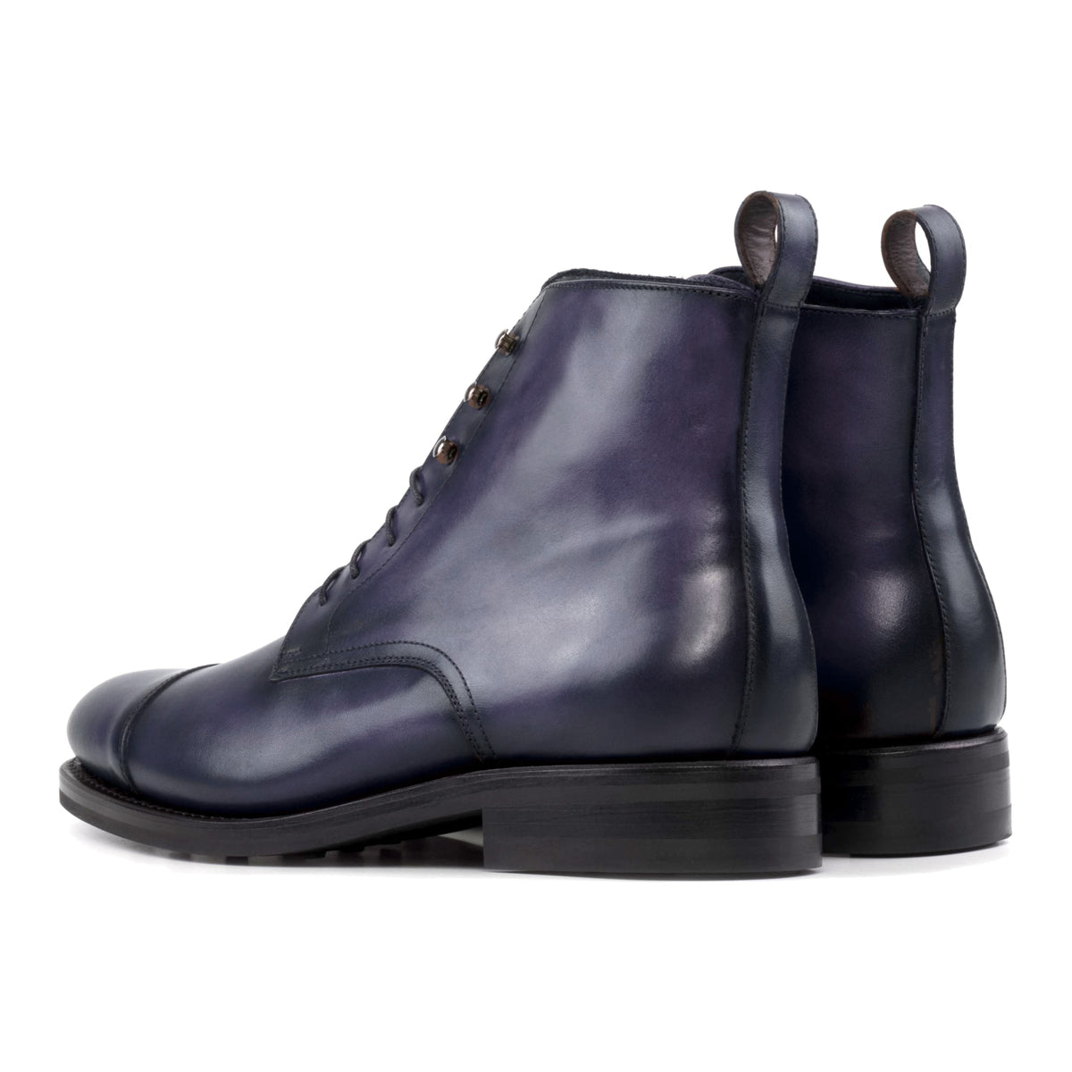 Bottines Bout Droit en cuir teinté main bleu pétrole, vue de trois quarts arrière