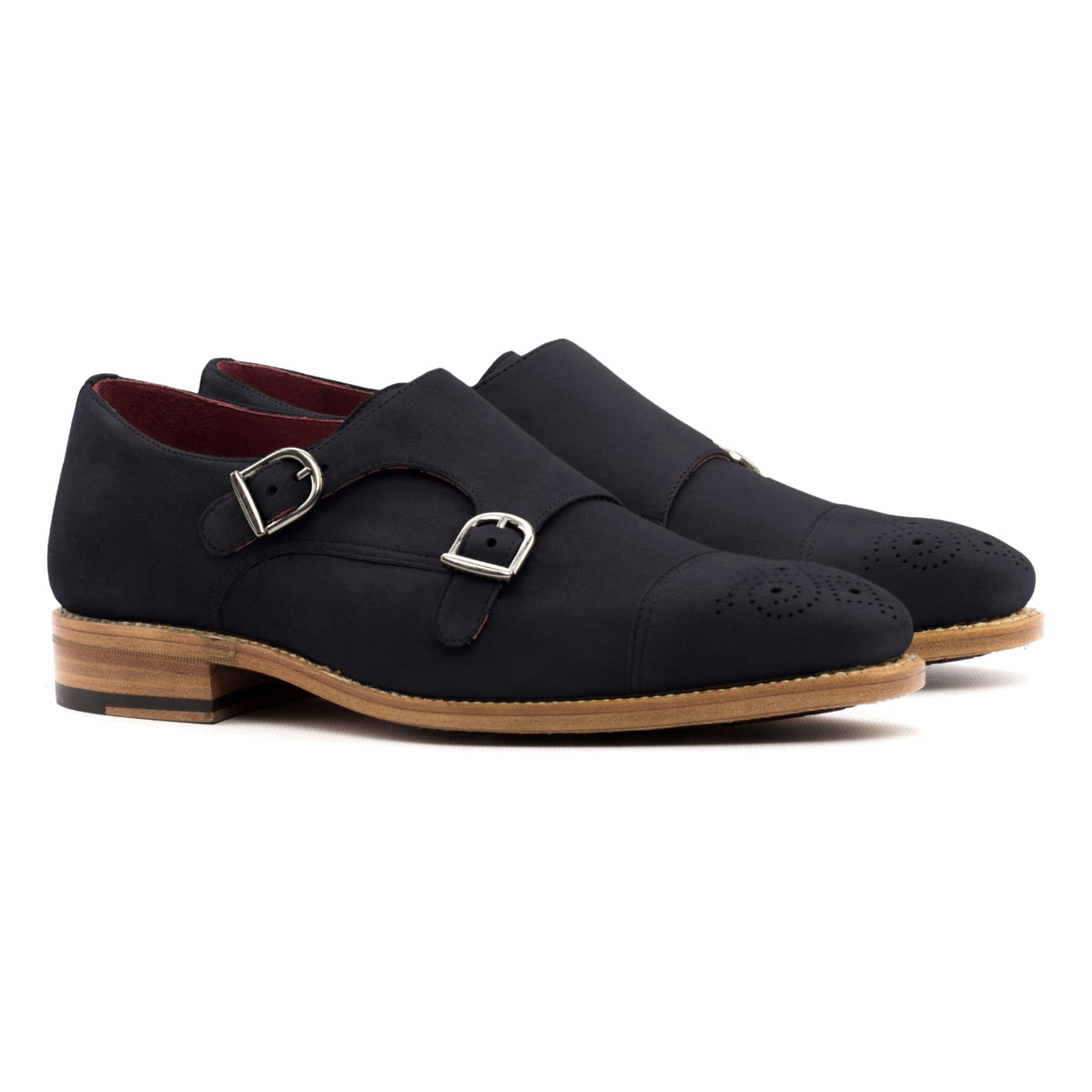 Chaussure double boucle en daim noir, la paire vue de trois quarts avant