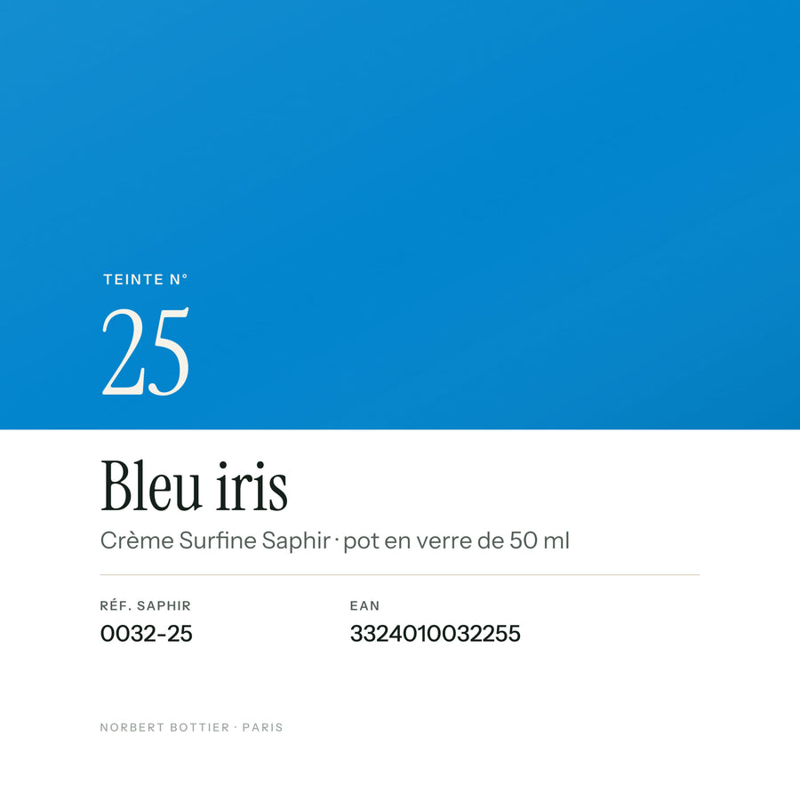 Teinte Bleu iris n° 25 de la Crème Surfine Saphir, réf. 0032-25, EAN 3324010032255