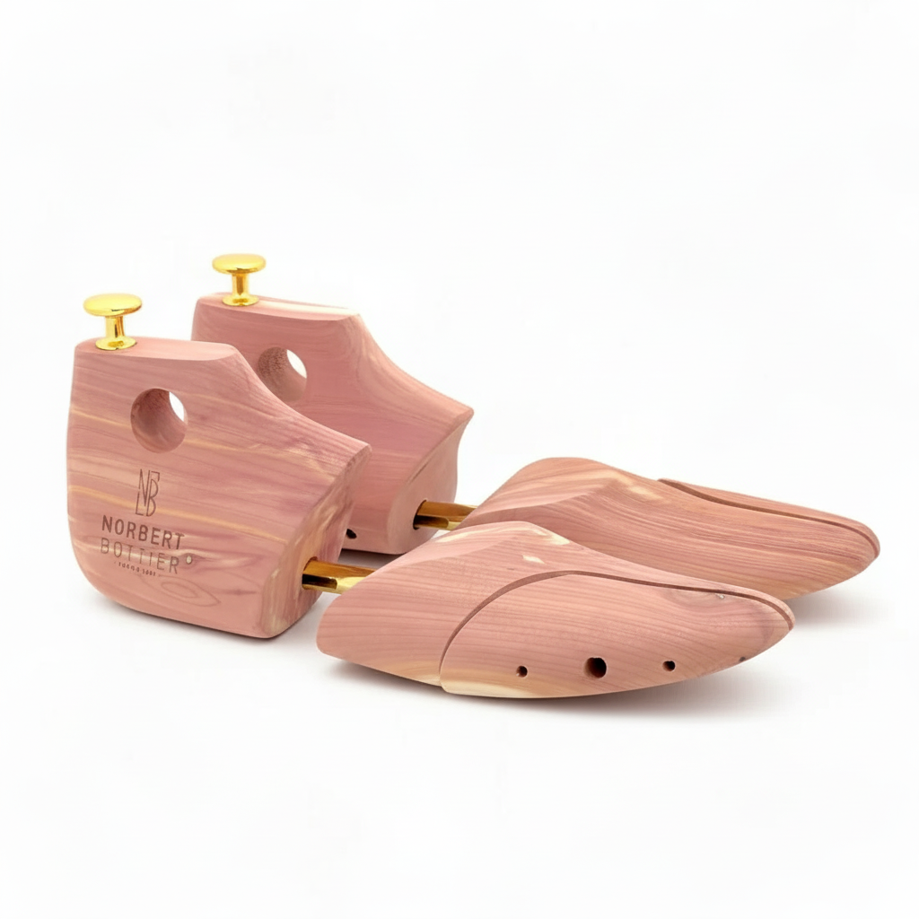 Embauchoirs pour bottines en cèdre