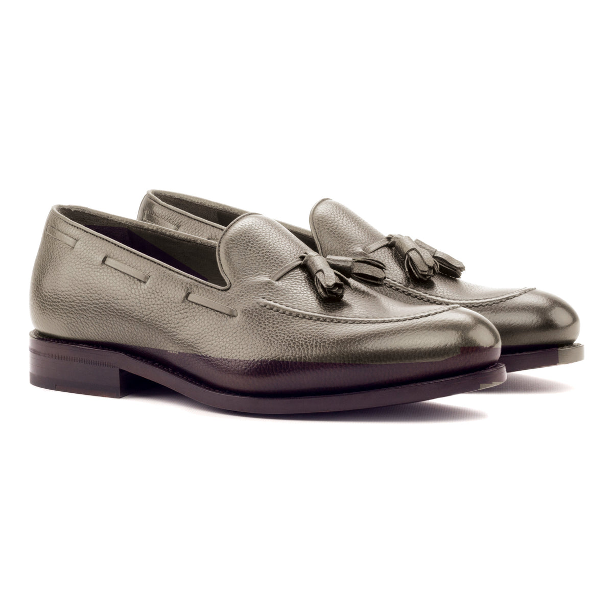 Mocassin à glands en cuir grainé gris – vue 1