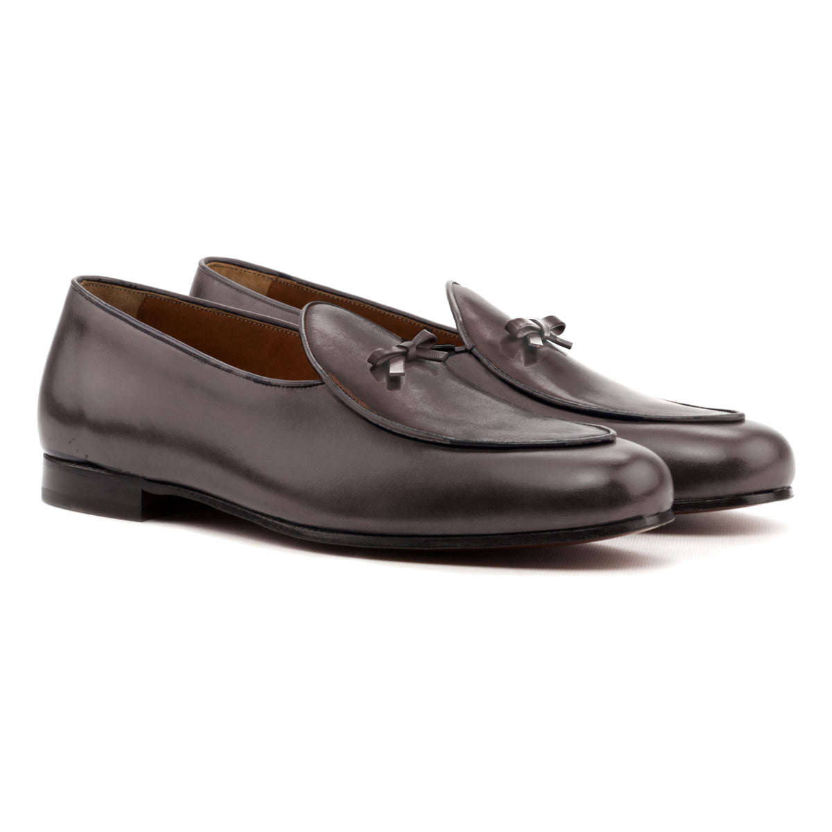 Mocassin belge en cuir teinté main marron foncé – vue 1