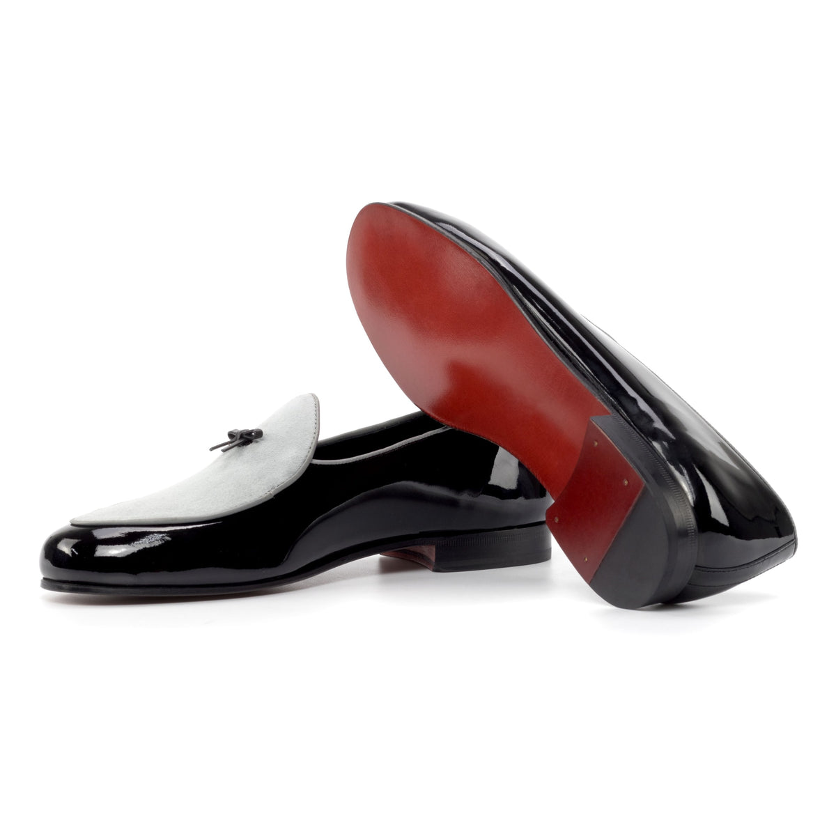 Mocassin Belge en cuir vernis noir et daim gris clair – vue 2