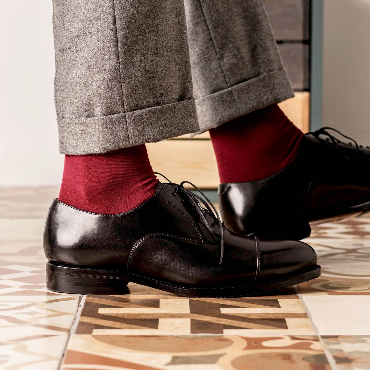 Richelieu bout droit en cuir noir (forme ronde) – vue 5